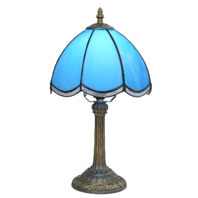 8 Inch Sky Blue Vintage Stained Glass Petal Desk Lamps